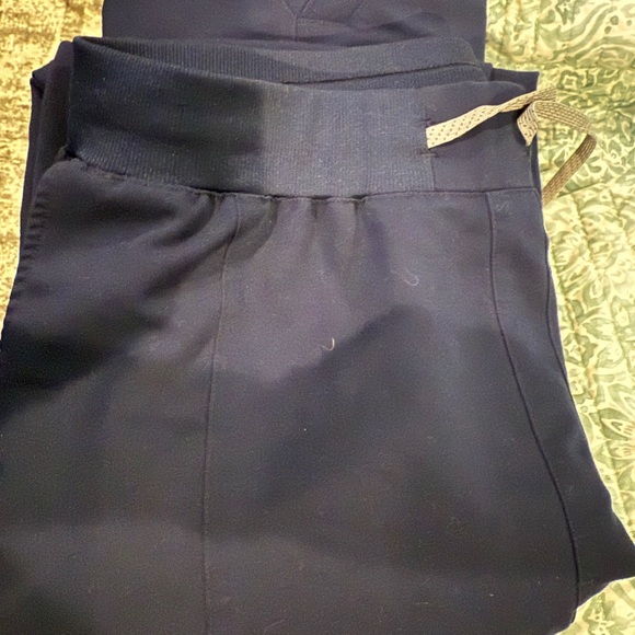 Fabletics Men's Dark Blue Joggers - Picture 3 of 4
